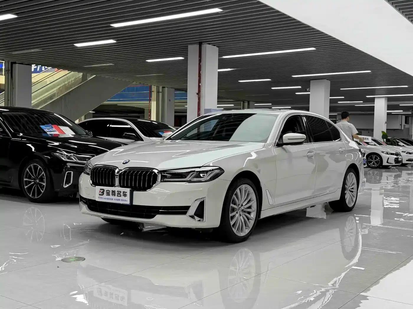 BMW 5 Series 2022 Facelift II 530Li Luxury Package — миниатюра 1