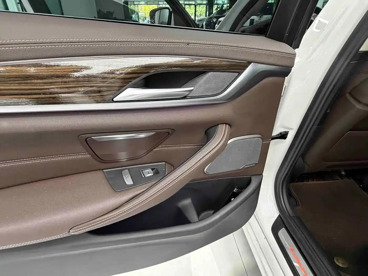 BMW 5 Series 2022 Facelift II 530Li Luxury Package — миниатюра 14