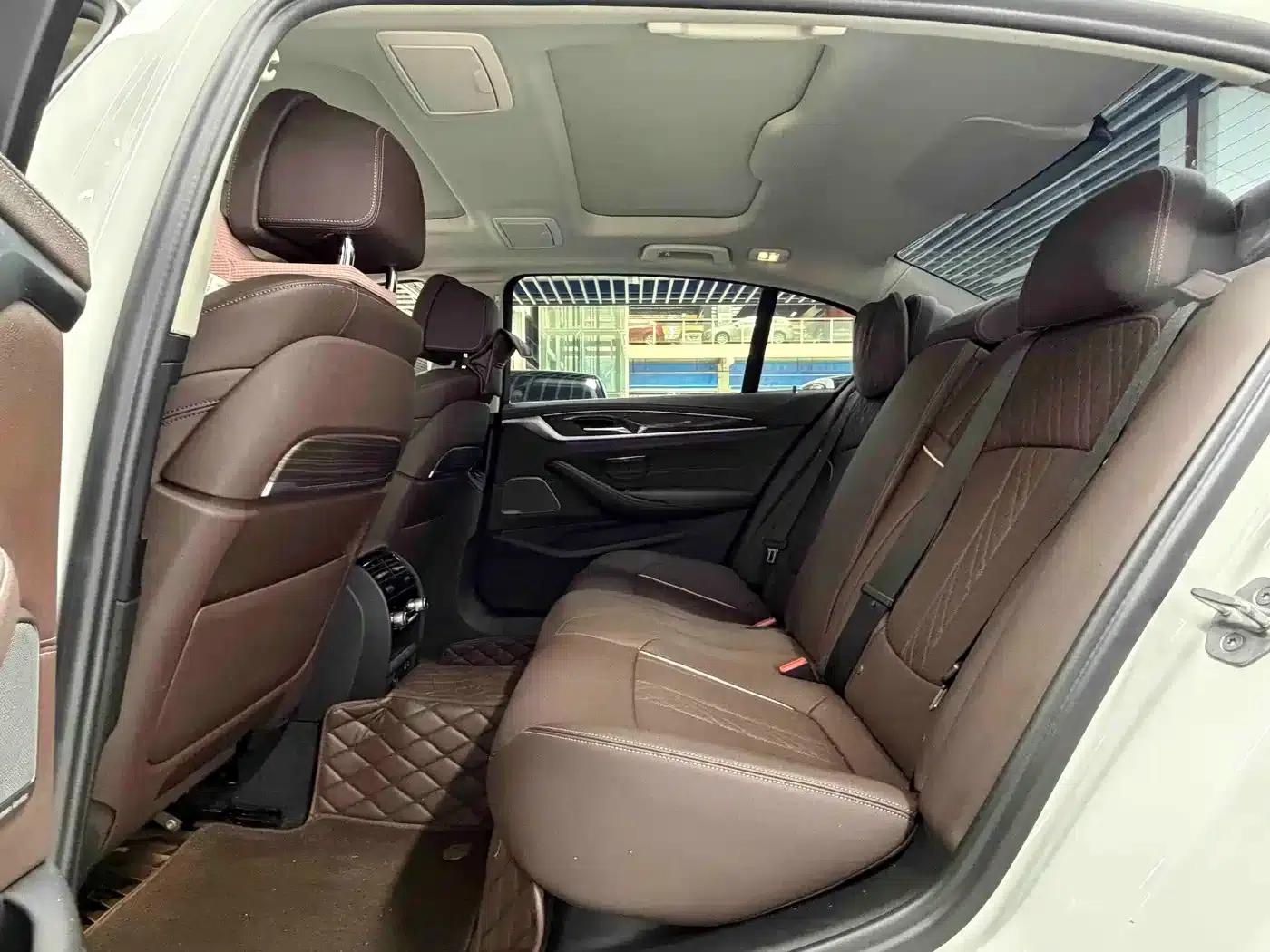 BMW 5 Series 2022 Facelift II 530Li Luxury Package — миниатюра 8