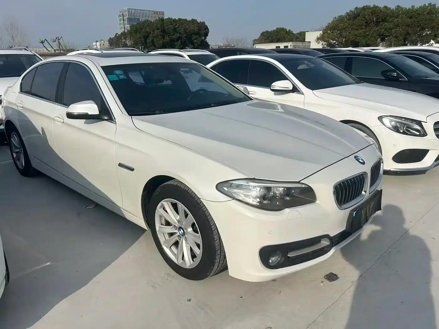 BMW 5 Series 2013 520Li Elegant Edition — миниатюра 3
