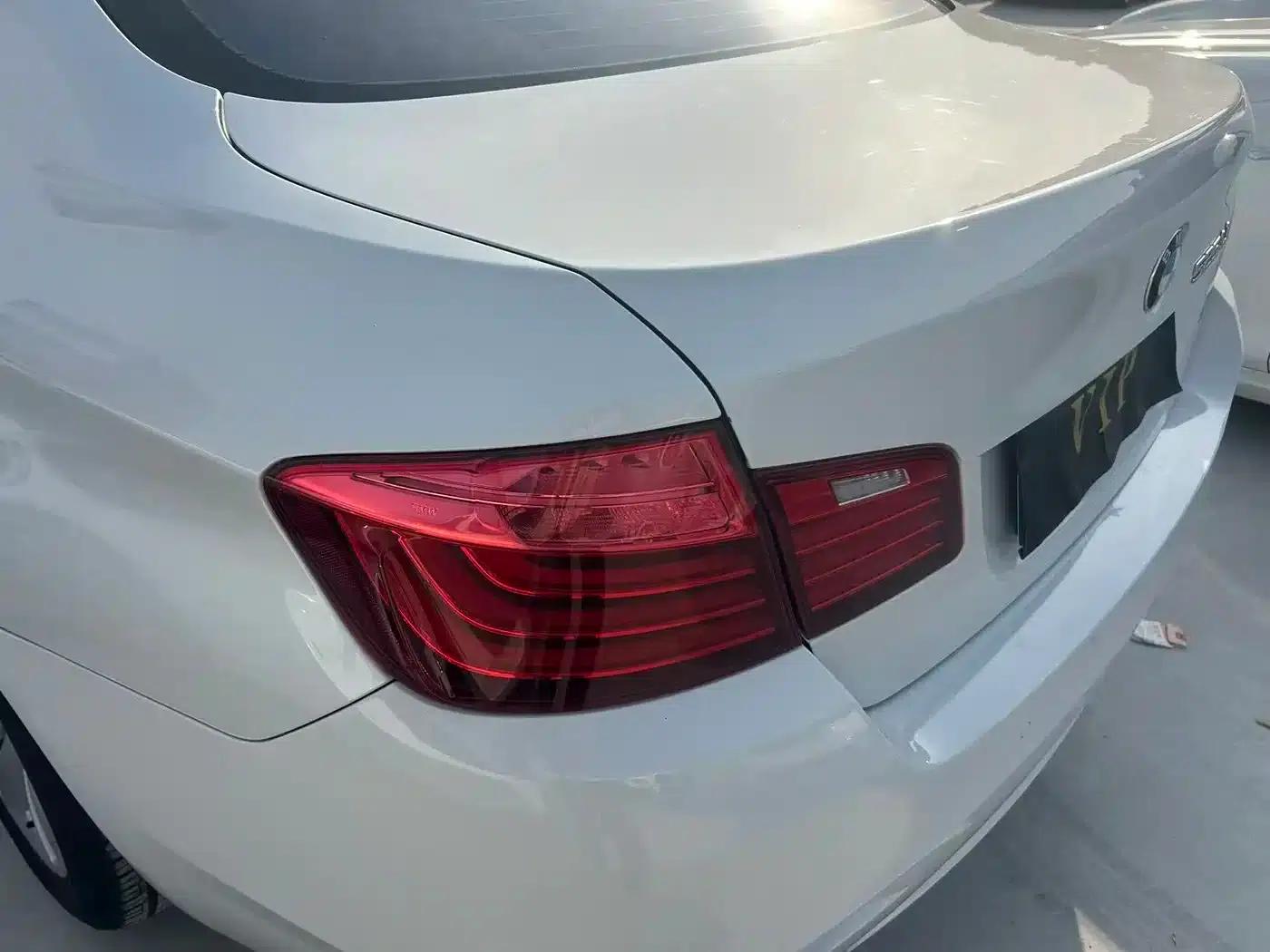 BMW 5 Series 2013 520Li Elegant Edition — миниатюра 9