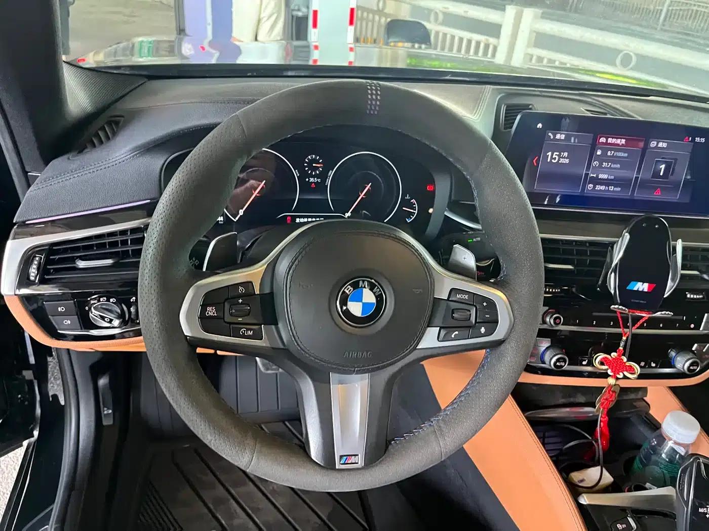 2019 BMW 5 Series 530Li Leading Edition M Sport Package — миниатюра 4