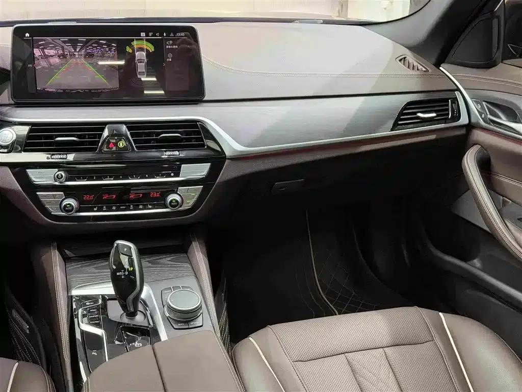 2022 BMW 5 Series Facelift 530Li xDrive M Sport Package — миниатюра 19