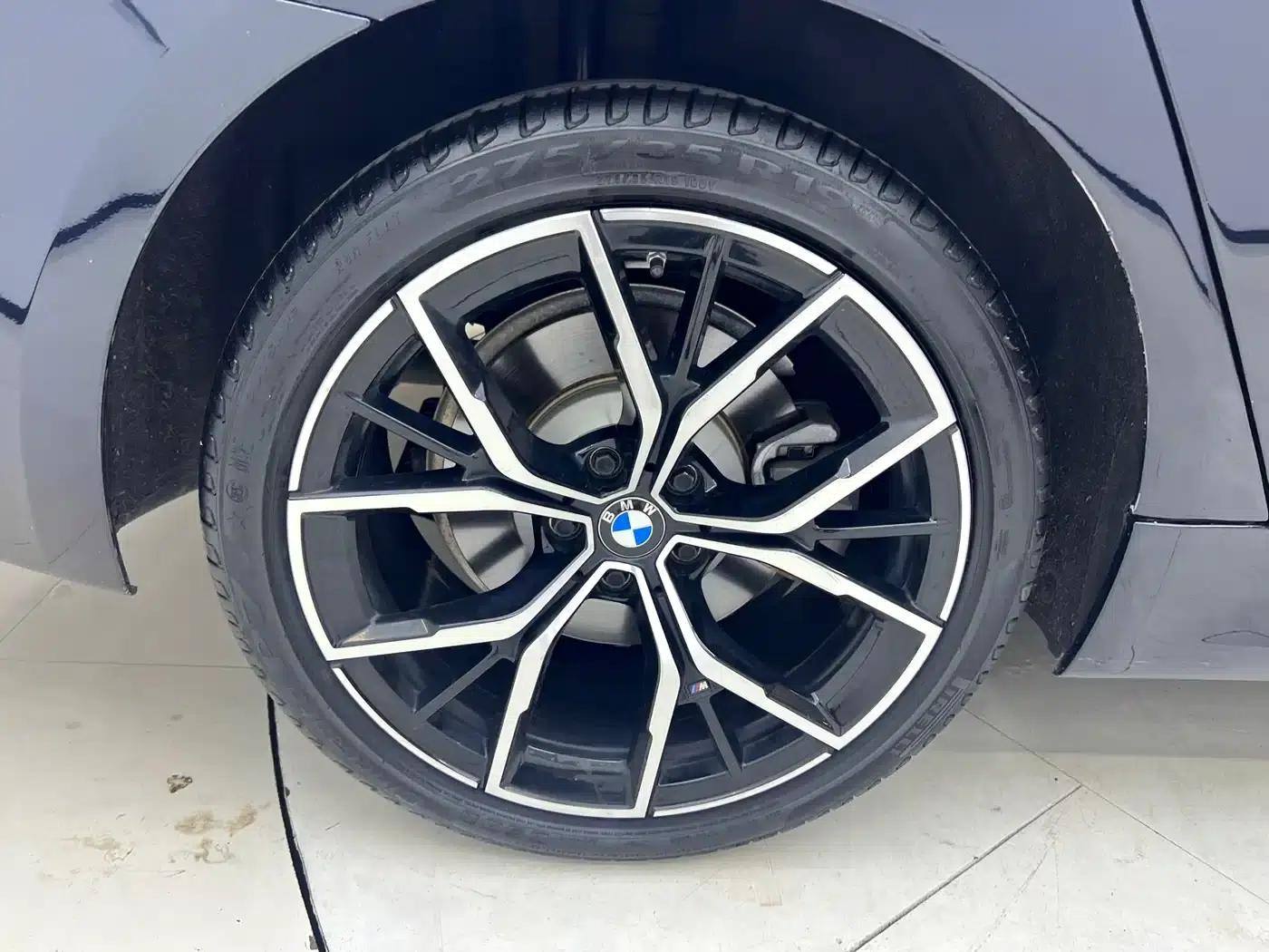 2023 BMW 5 Series 530Li Luxury M Sport Package — миниатюра 21