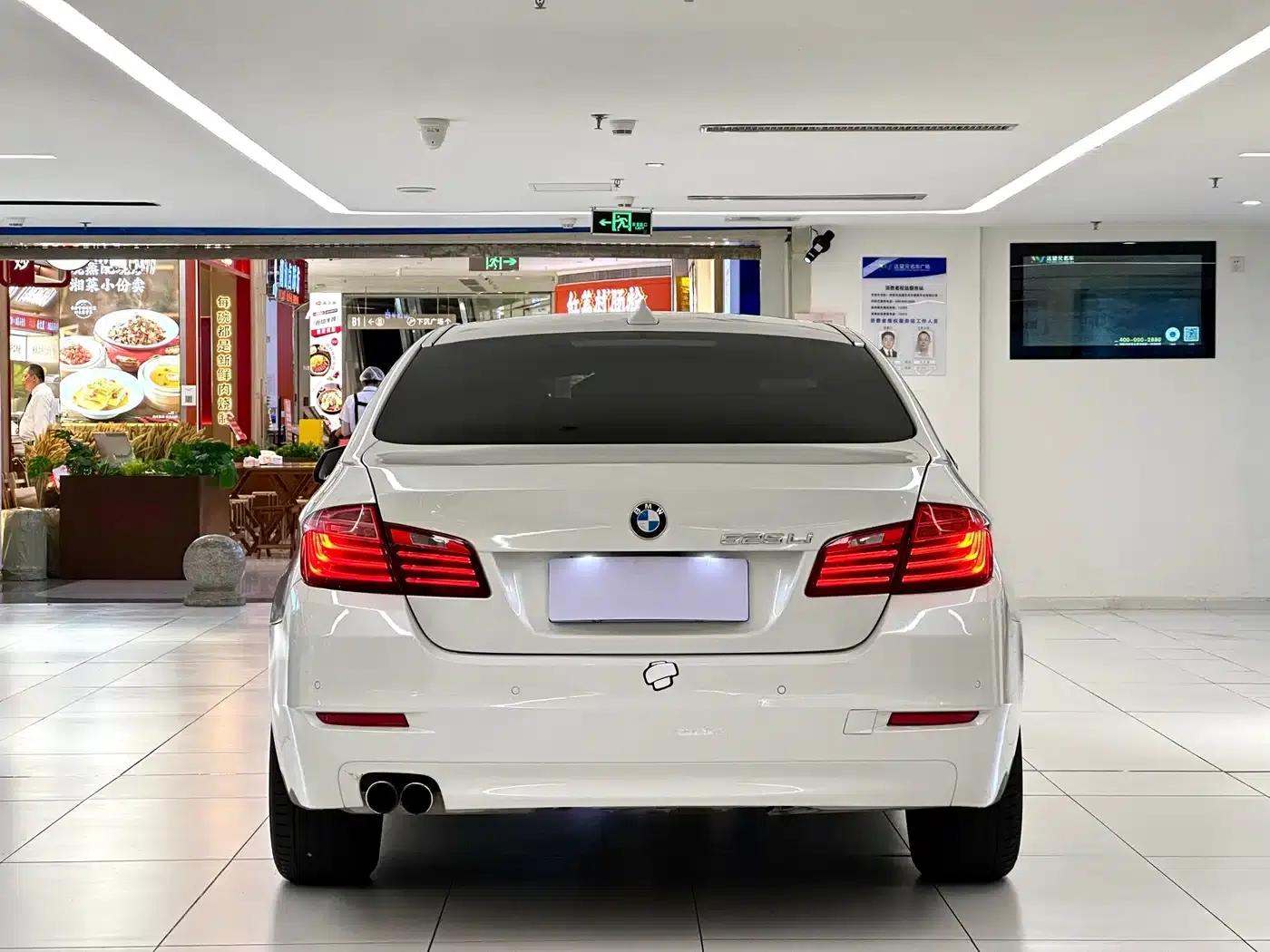 2014 BMW 5 Series 520Li Elegant Edition — миниатюра 6