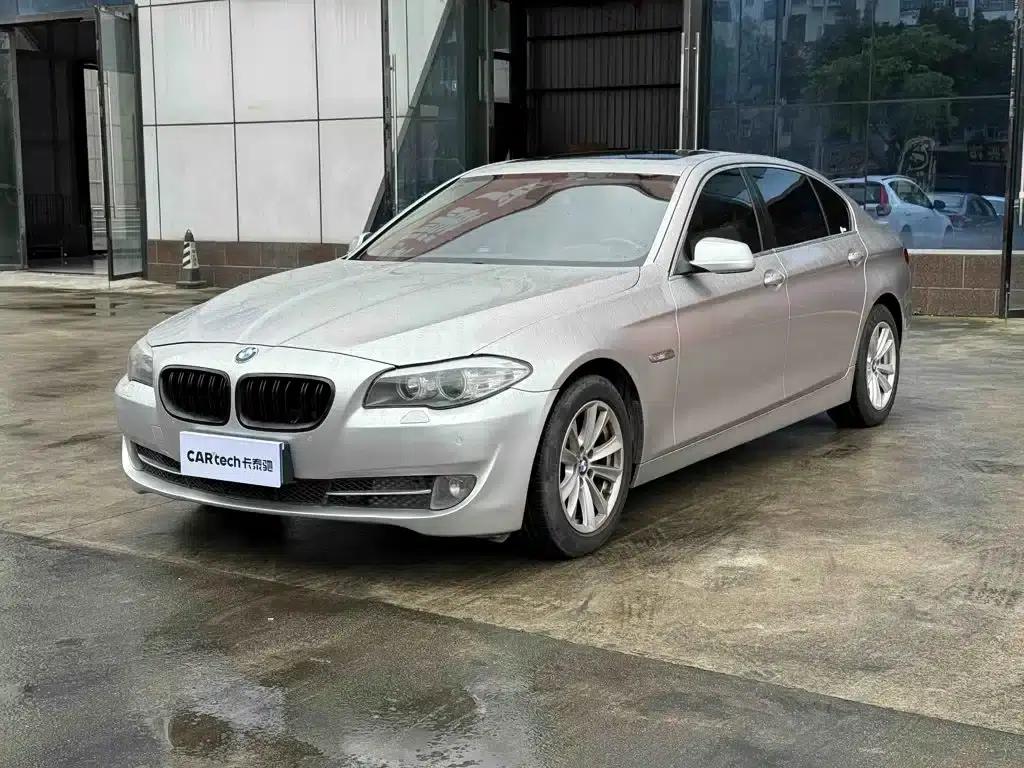 BMW 5 Series 2011 520Li Elegant Edition — миниатюра 1