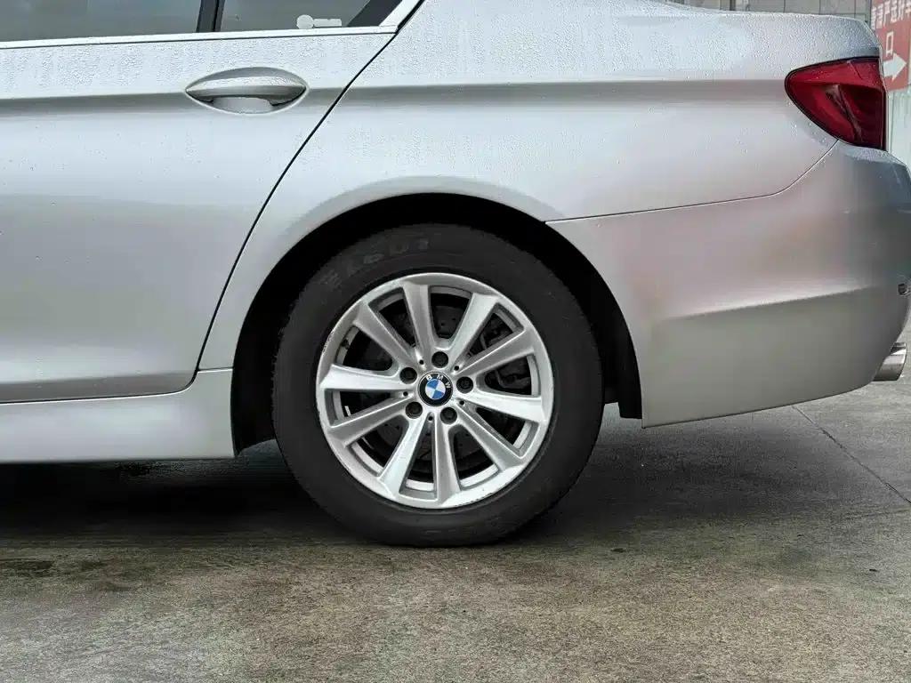 BMW 5 Series 2011 520Li Elegant Edition — миниатюра 6