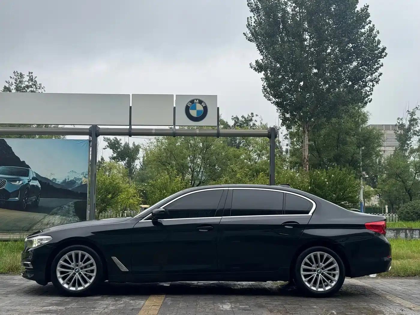 BMW 5 Series 2019 530Li Leading Luxury Package — миниатюра 4