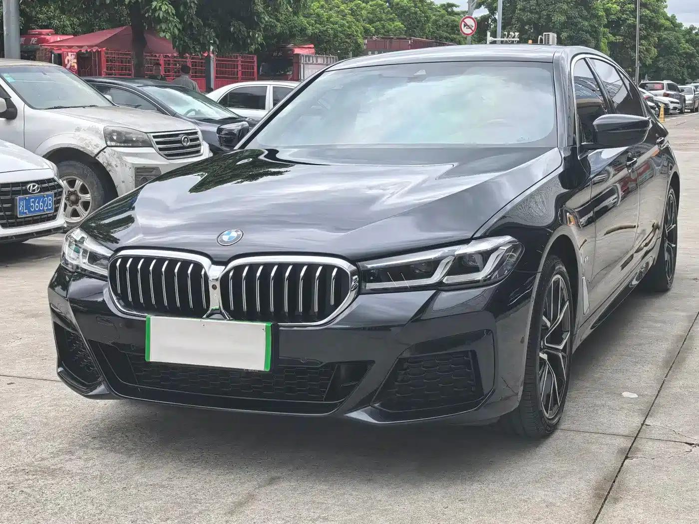 2022 BMW 5 Series Facelift 530Li Luxury M Sport Package — миниатюра 1