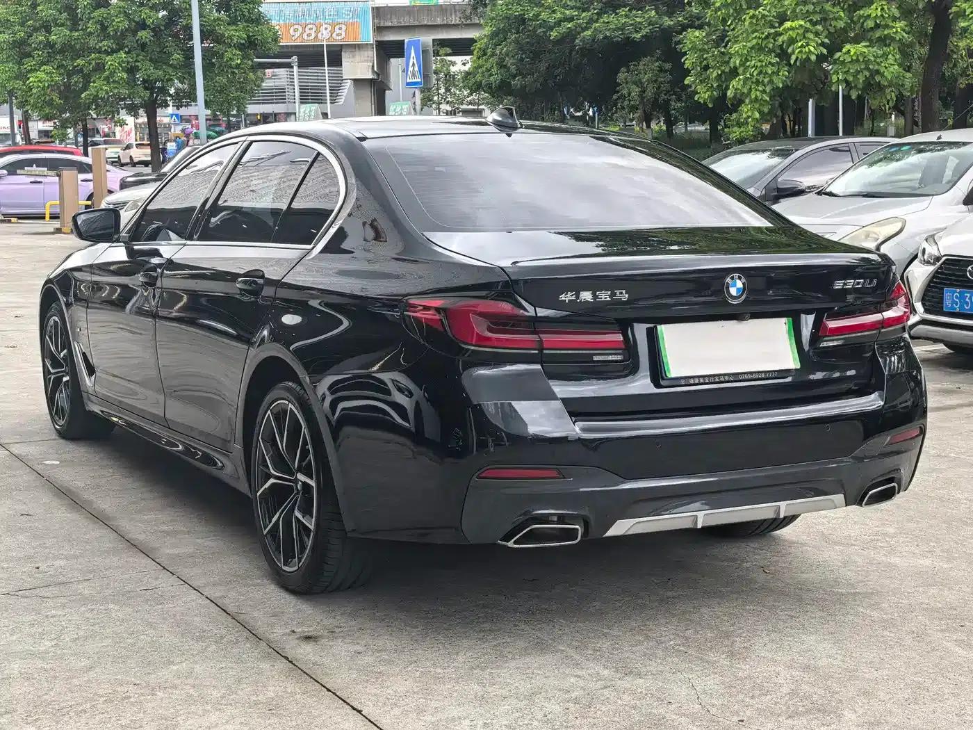 2022 BMW 5 Series Facelift 530Li Luxury M Sport Package — миниатюра 11