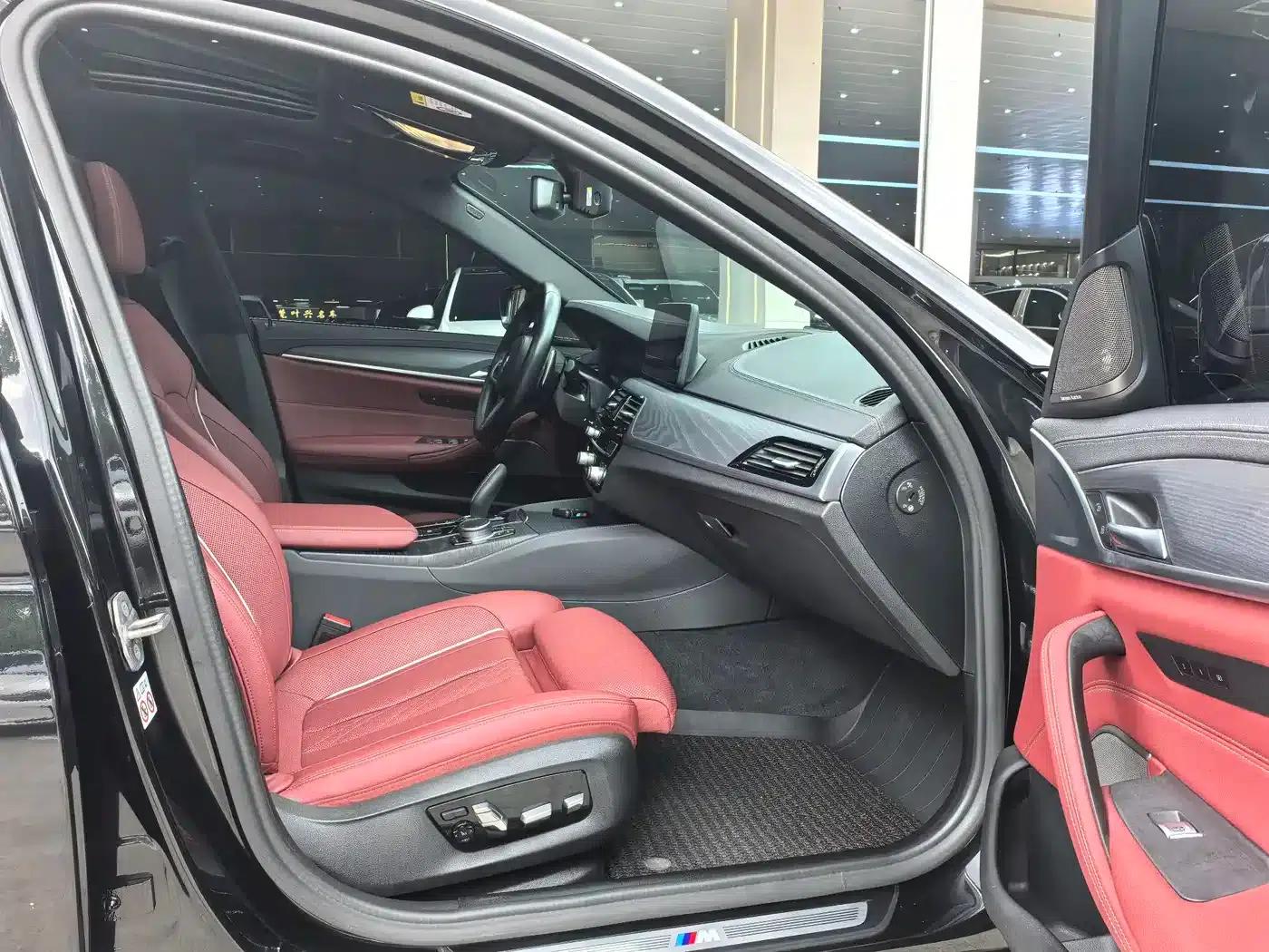 2022 BMW 5 Series Facelift 530Li Luxury M Sport Package — миниатюра 7