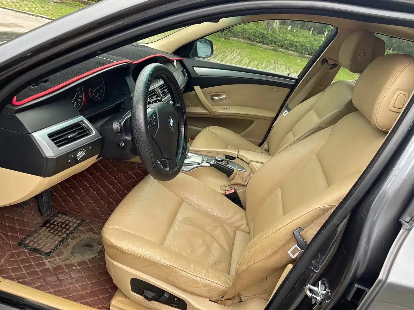 BMW 5 Series 2009 523Li Leading Edition — миниатюра 4