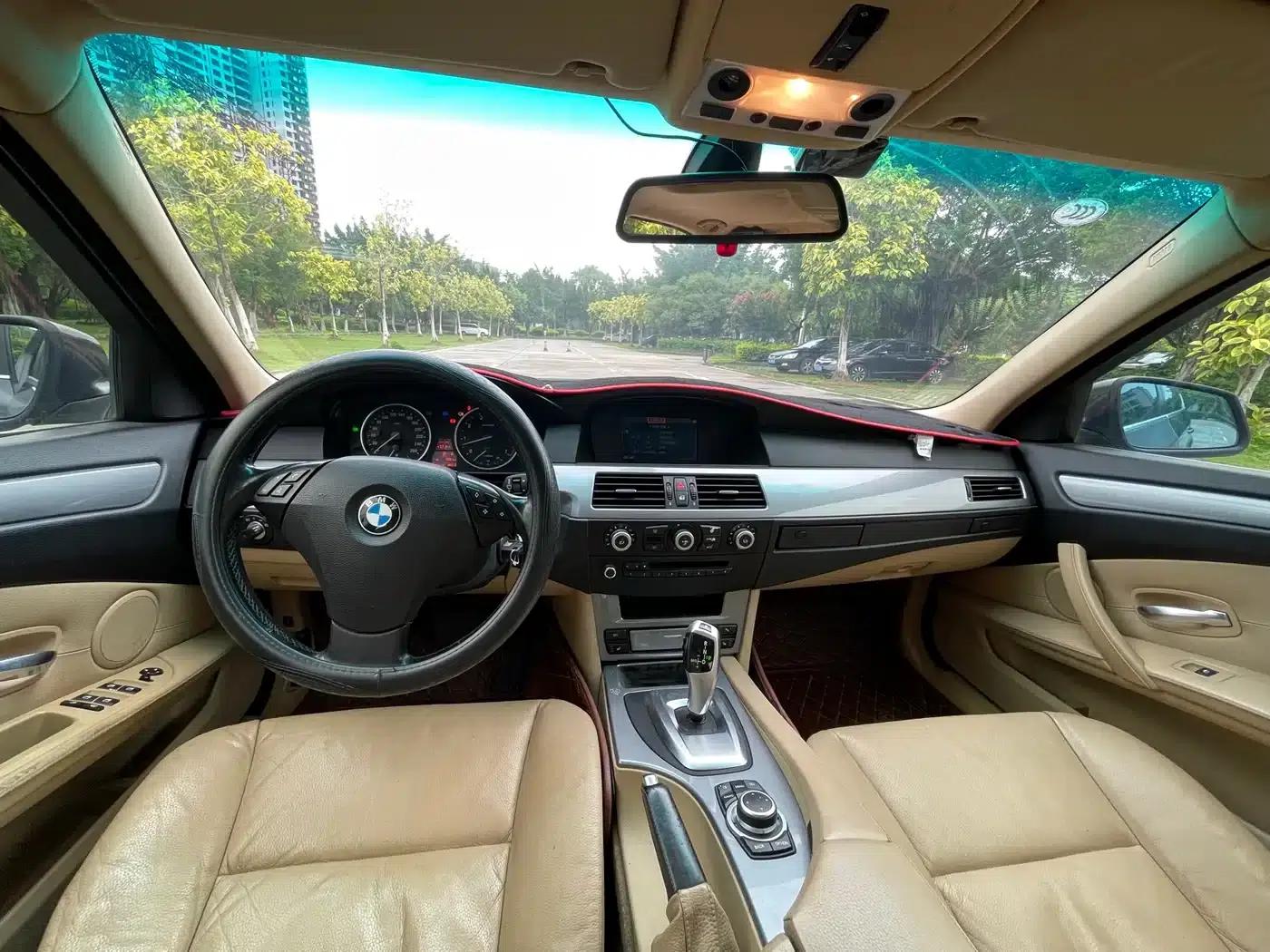 BMW 5 Series 2009 523Li Leading Edition — миниатюра 6