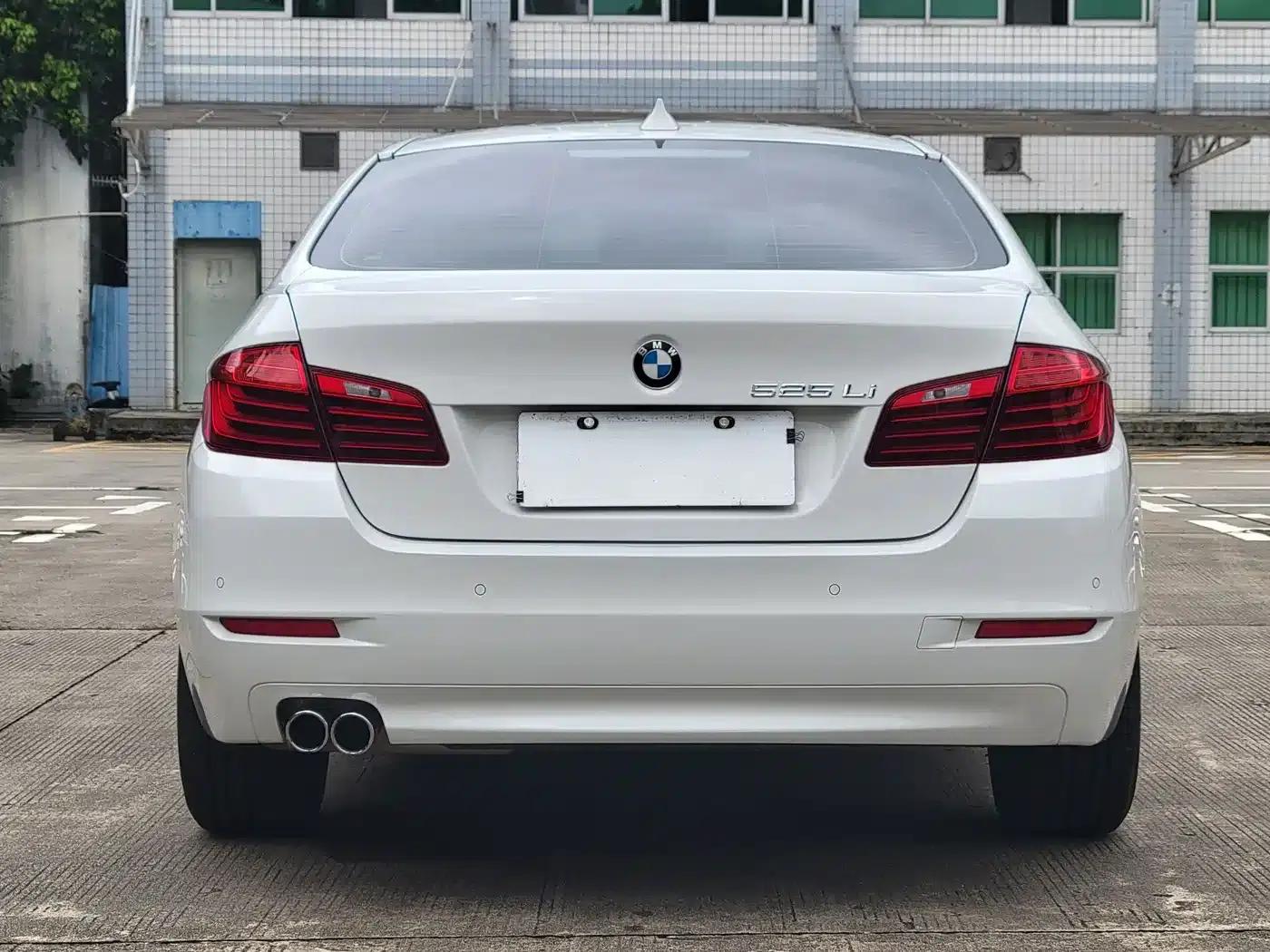 2014 BMW 5 Series 525Li Leading Edition — миниатюра 15
