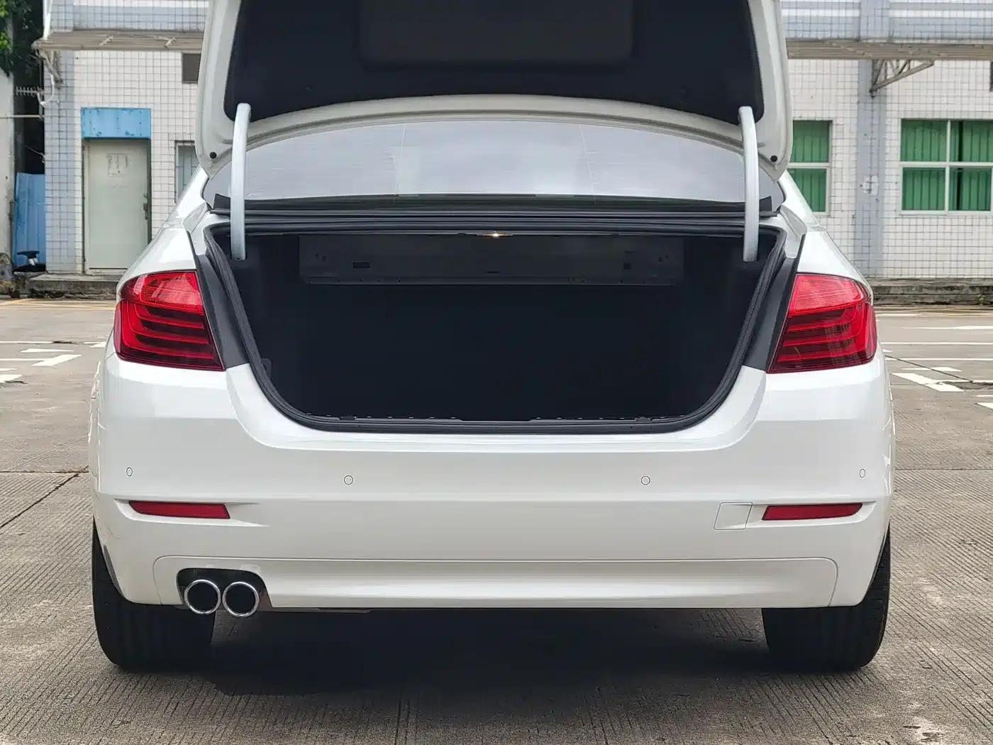 2014 BMW 5 Series 525Li Leading Edition — миниатюра 18