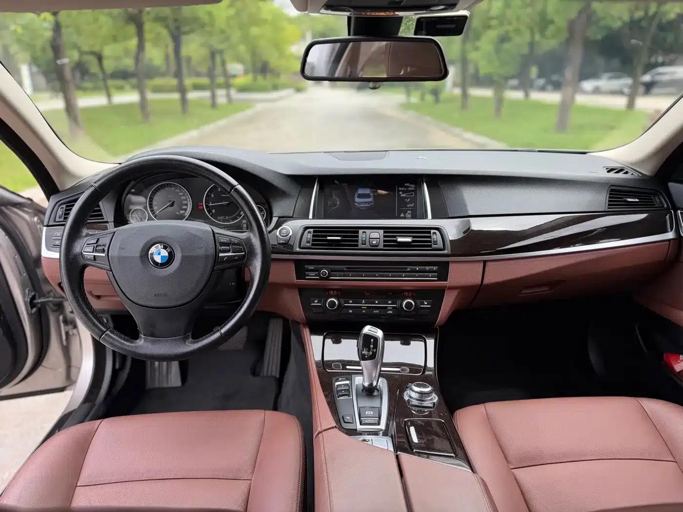 2014 BMW 5 Series 525Li Leading Edition — миниатюра 7