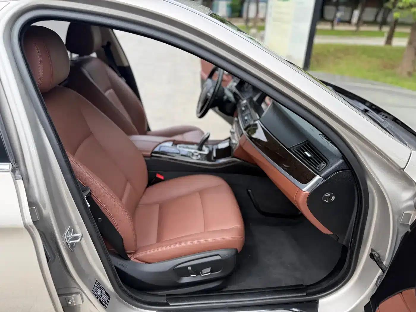 2014 BMW 5 Series 525Li Leading Edition — миниатюра 10