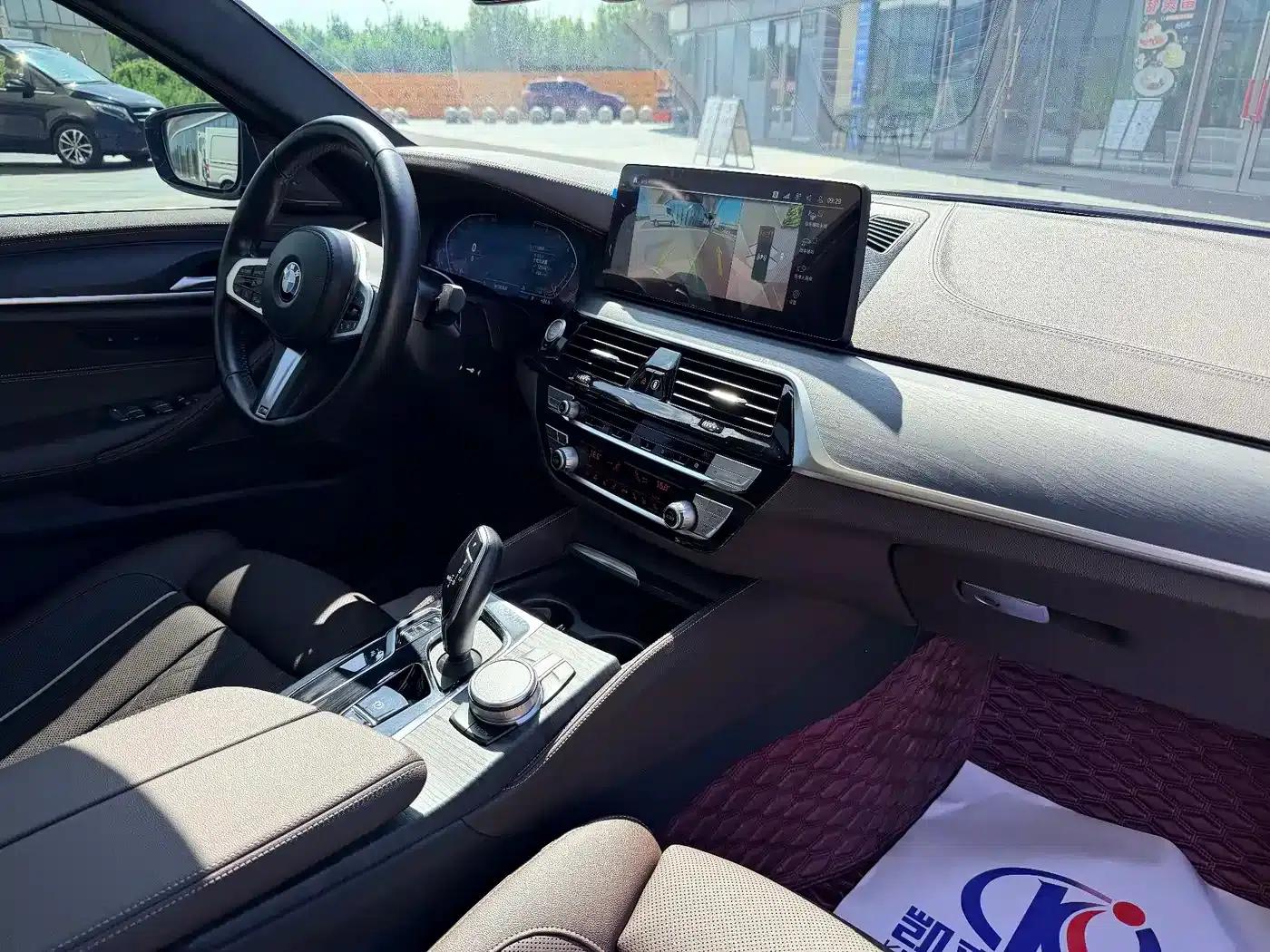 2021 BMW 5 Series Facelift 530Li Luxury M Sport Package — миниатюра 13