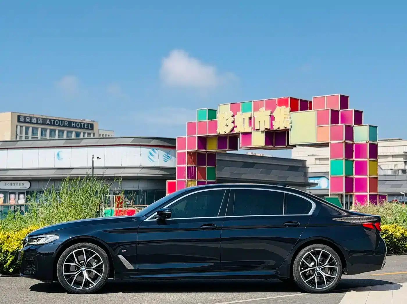 2021 BMW 5 Series Facelift 530Li Luxury M Sport Package — миниатюра 4