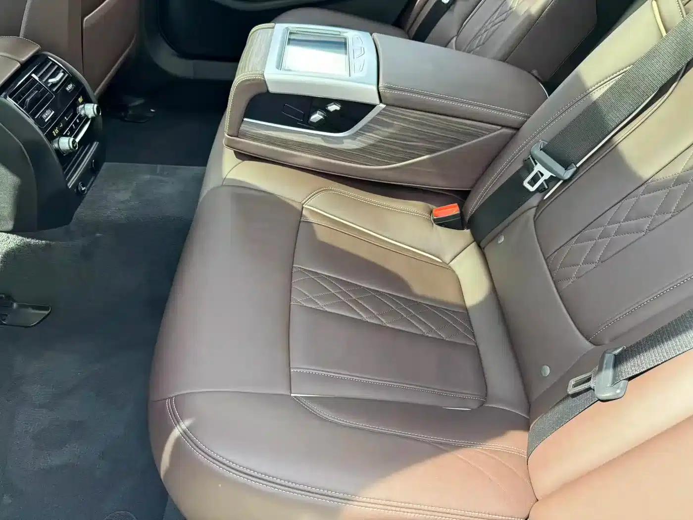 2018 BMW 5 Series Facelift 530Li Luxury Package — миниатюра 18