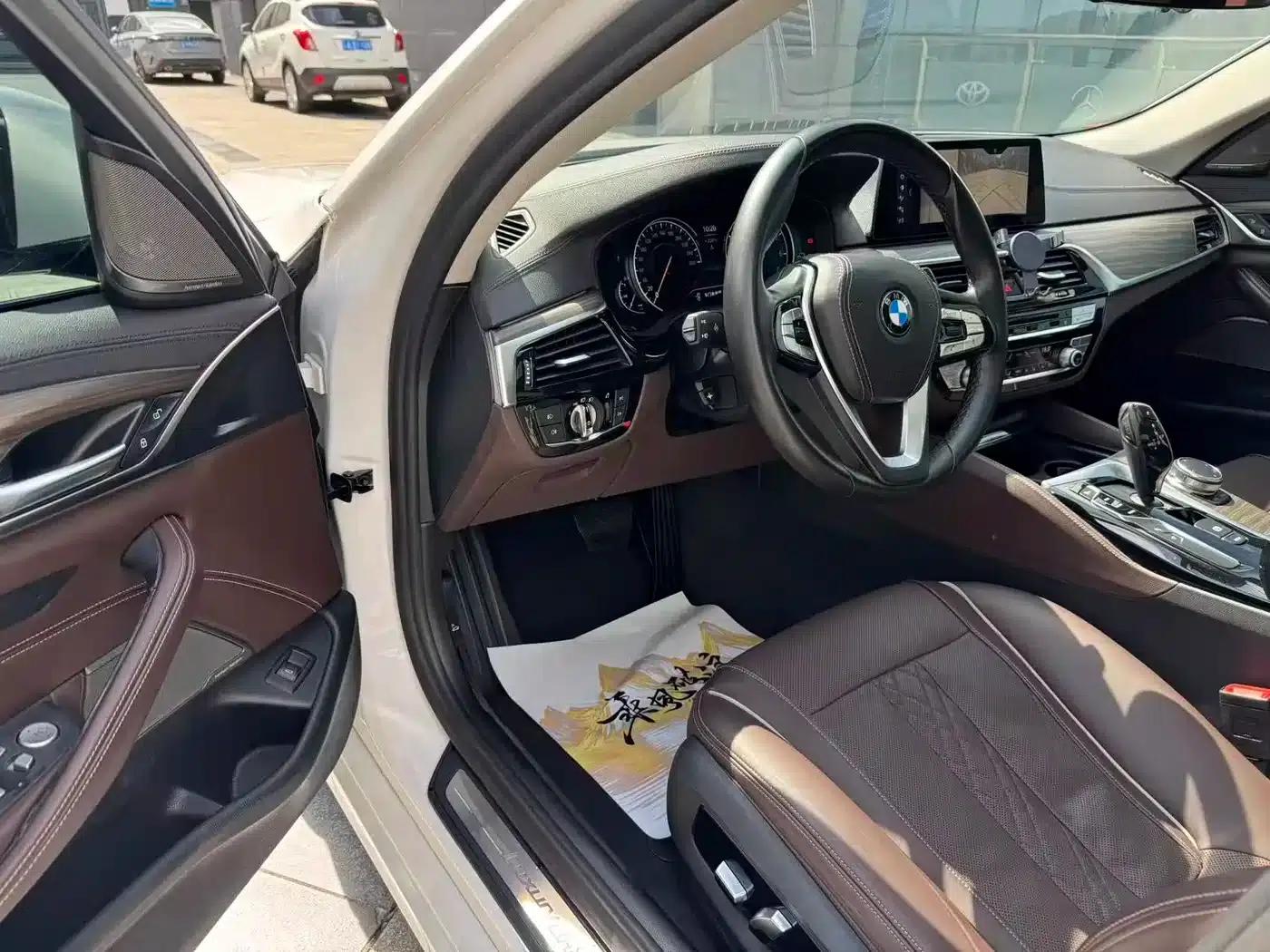 2018 BMW 5 Series Facelift 530Li Luxury Package — миниатюра 4