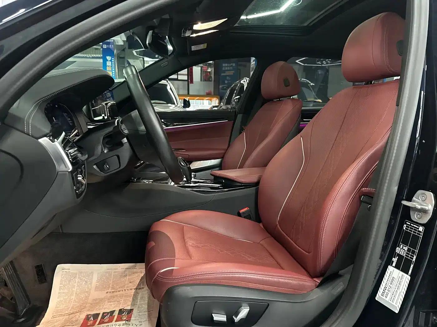 2022 BMW 5 Series 525Li M Sport Package — миниатюра 8