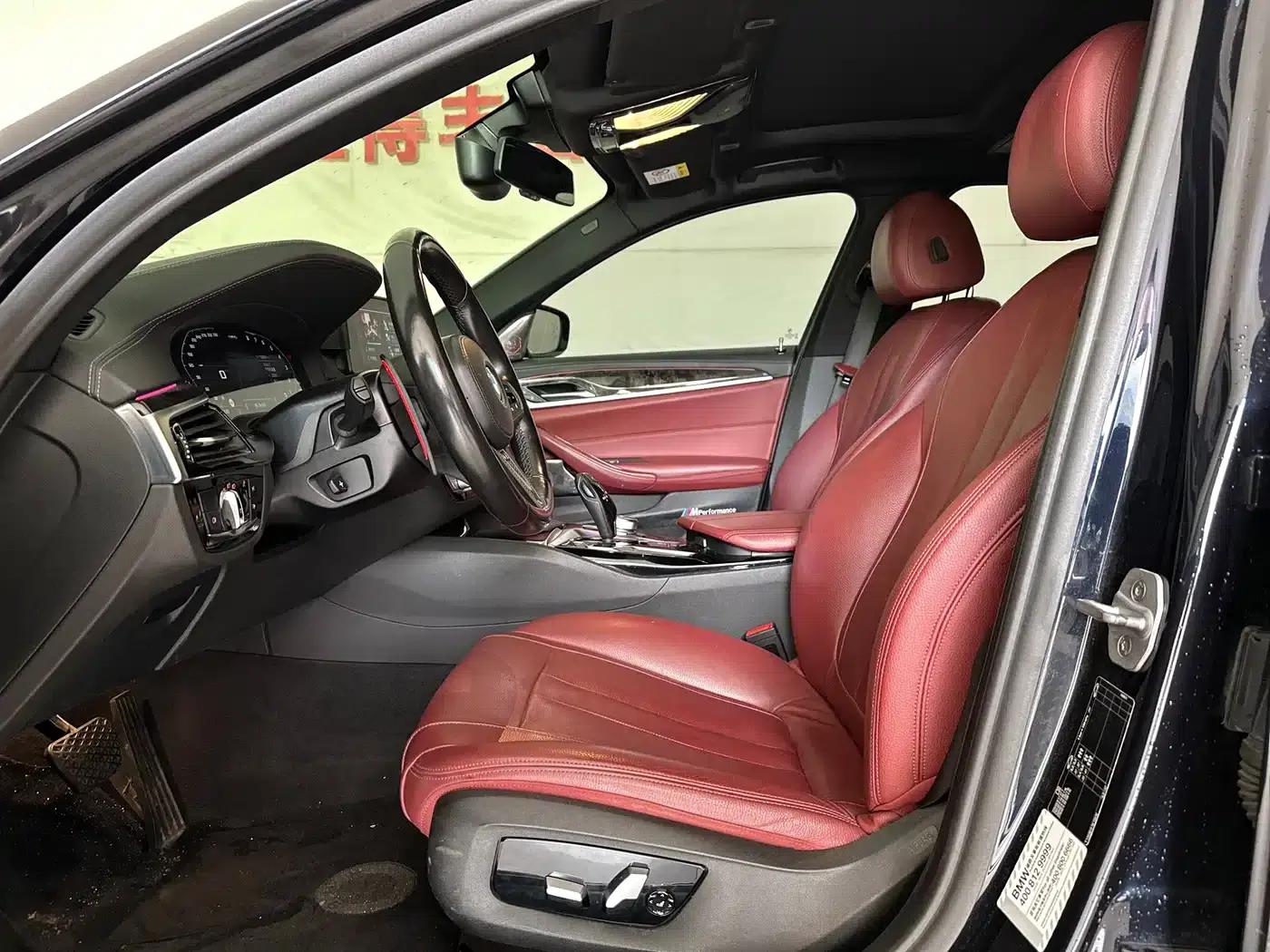 2020 BMW 5 Series 530Li Luxury M Sport Package — миниатюра 7