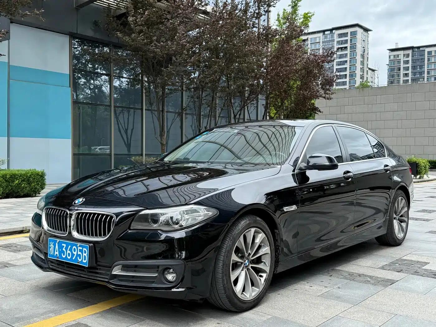 BMW 5 Series 2017 525Li Leading Edition — миниатюра 1