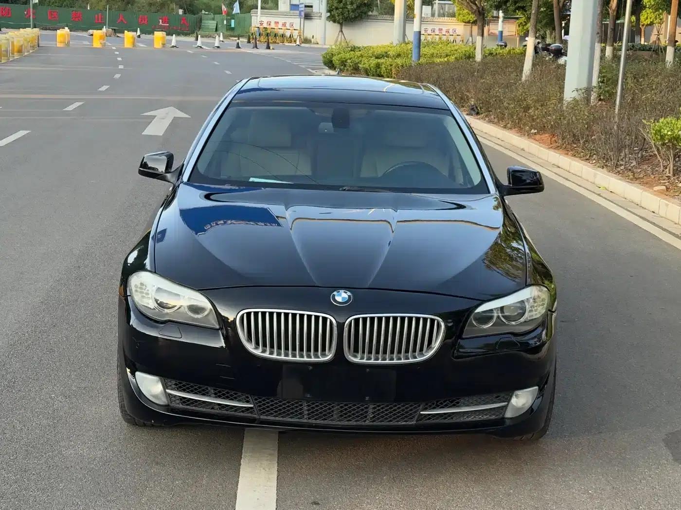 BMW 5 Series 2013 535Li Leading Edition — миниатюра 15