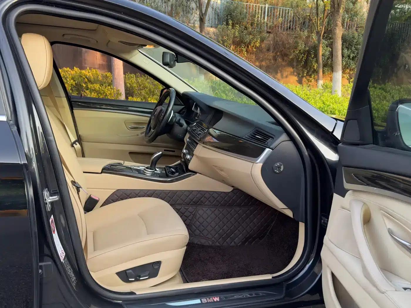BMW 5 Series 2013 535Li Leading Edition — миниатюра 7