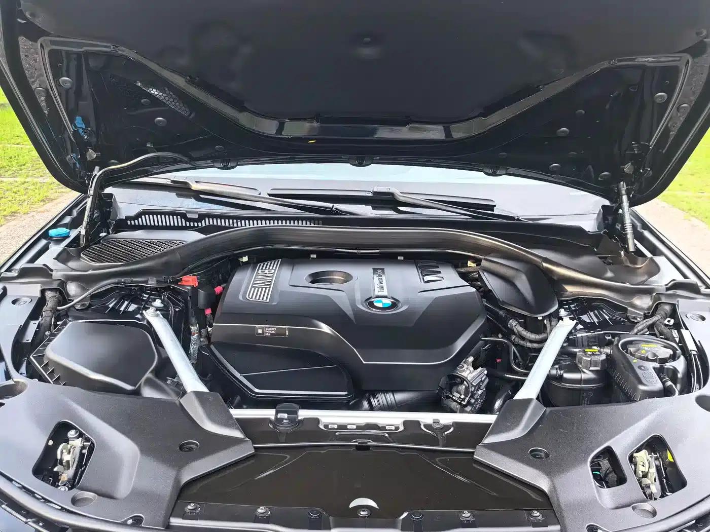2020 BMW 5 Series 530Li Executive M Sport Package — миниатюра 23