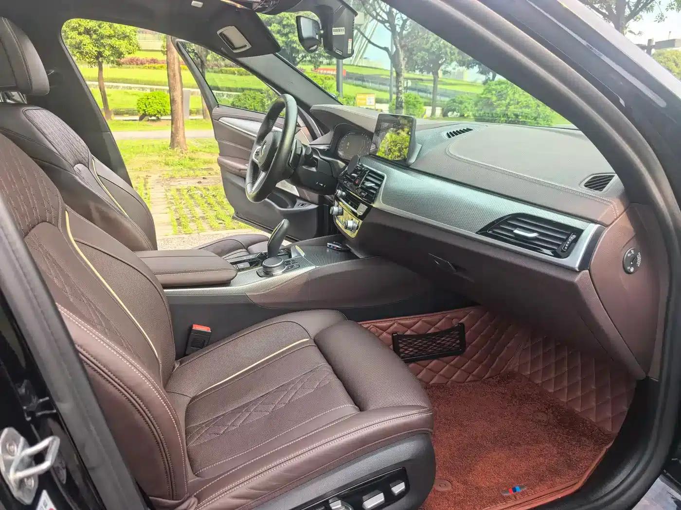 2020 BMW 5 Series 530Li Executive M Sport Package — миниатюра 10