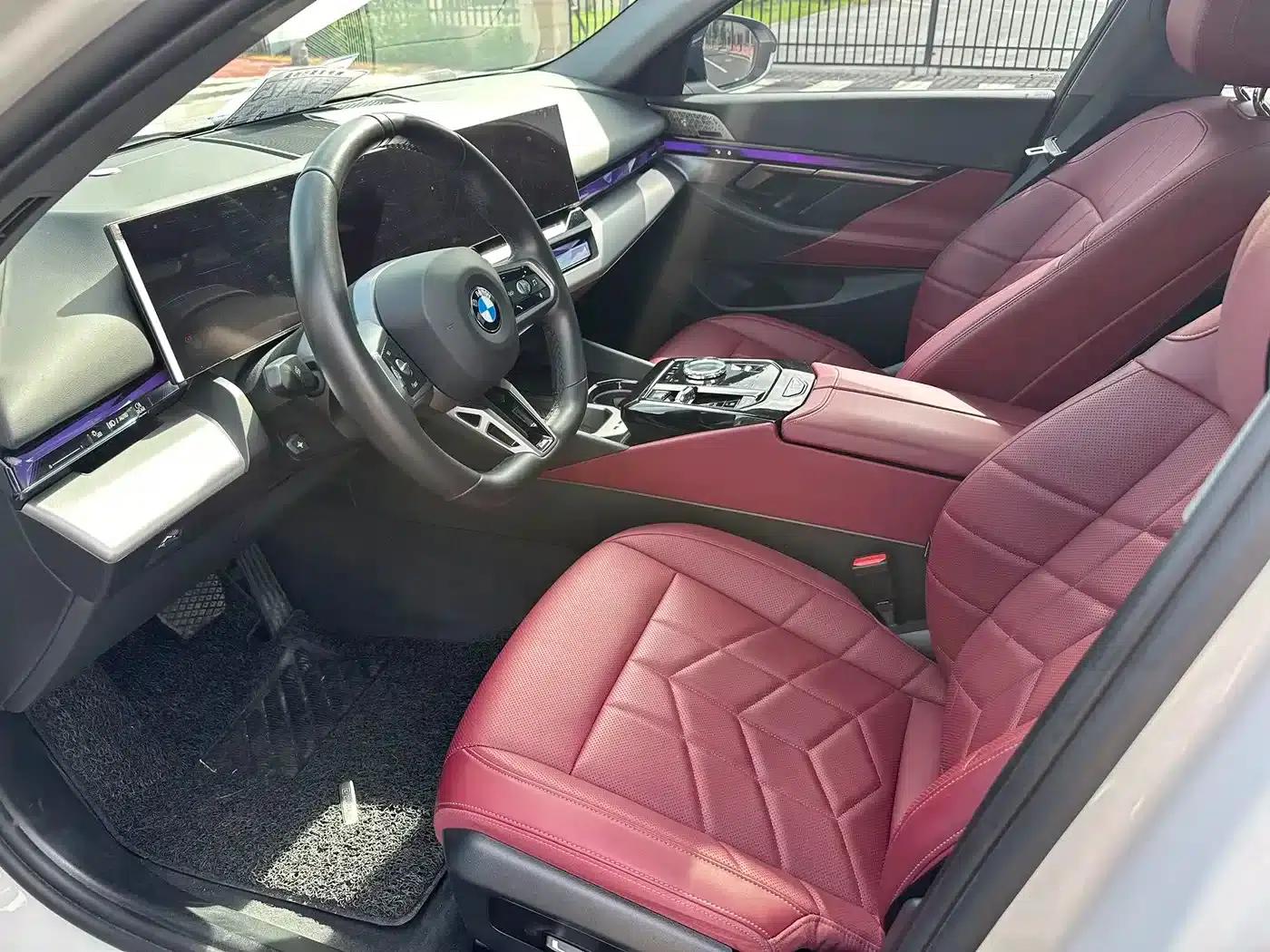 2024 BMW 5 Series 530Li Leading Edition M Sport Package — миниатюра 4