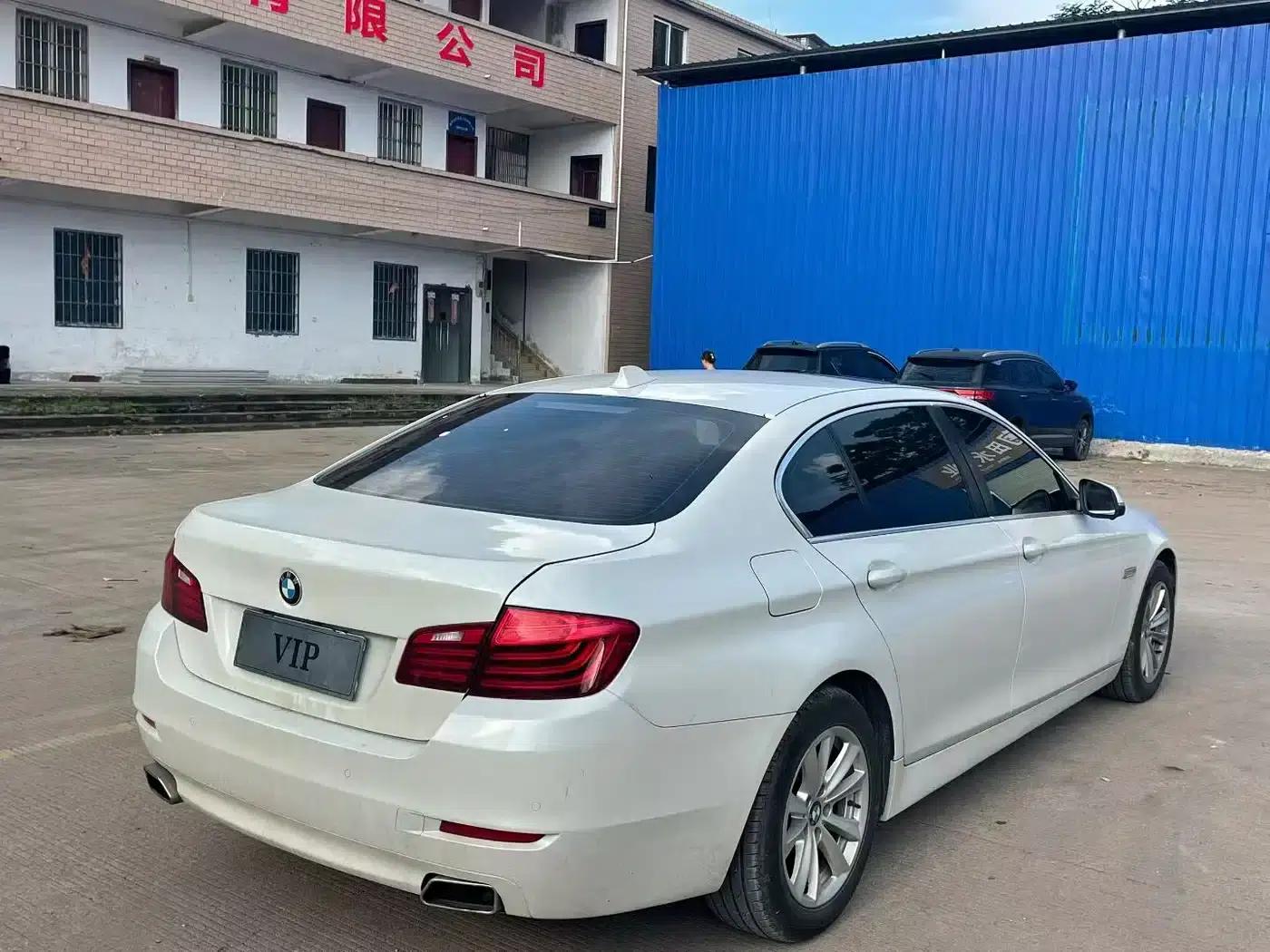 BMW 5 Series 2017 520Li Elegant Edition — миниатюра 5