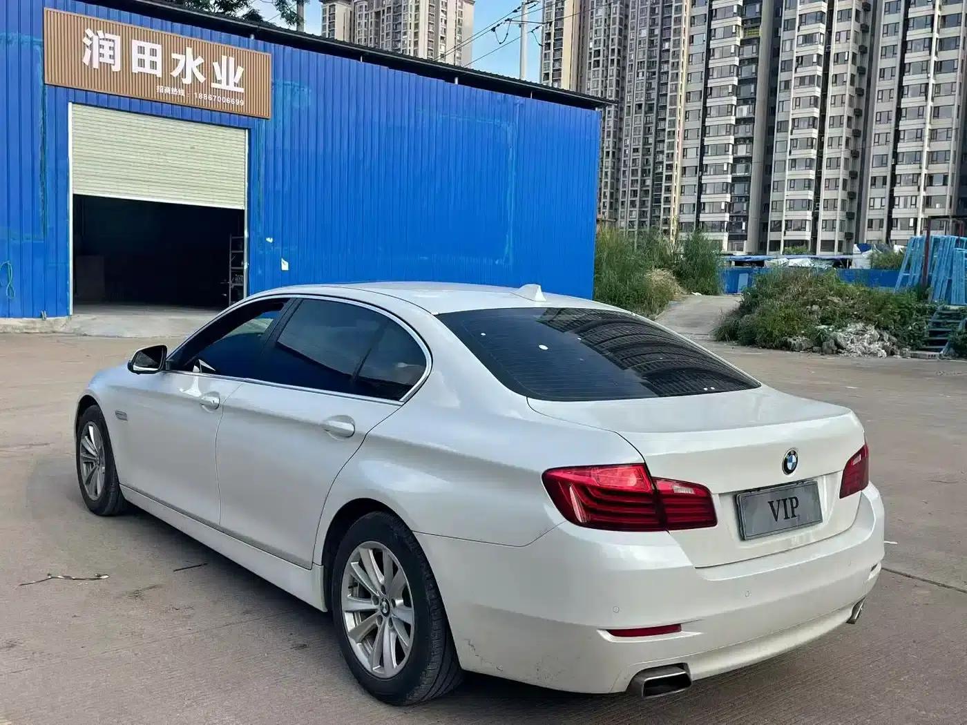 BMW 5 Series 2017 520Li Elegant Edition — миниатюра 6