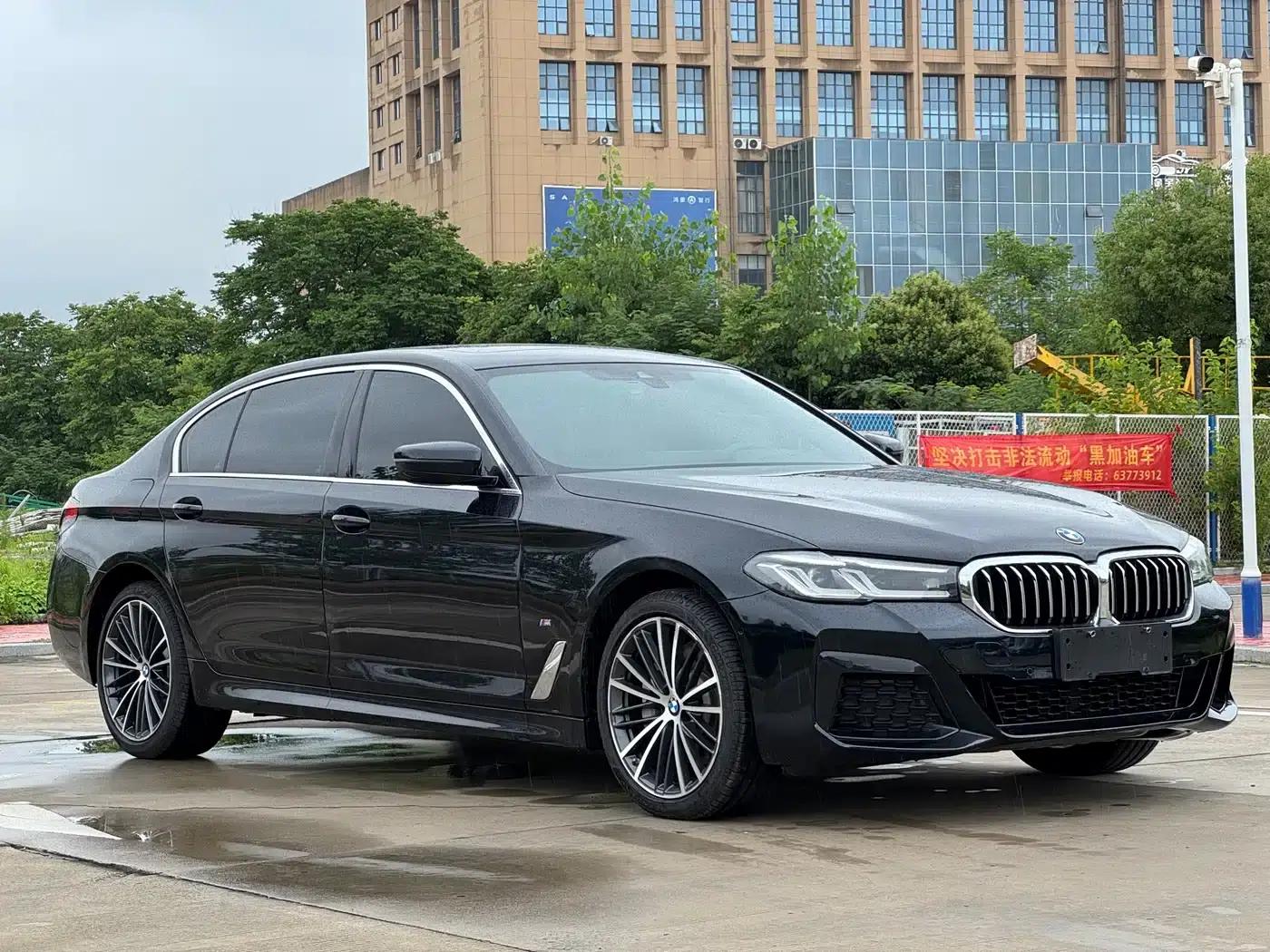 2021 BMW 5 Series Facelift 530Li Leading Edition M Sport Package — миниатюра 6