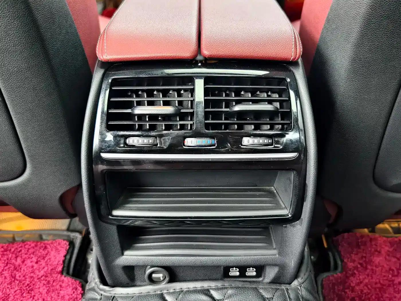 2022 BMW 5 Series 530Li Leading Edition M Sport Package — миниатюра 12