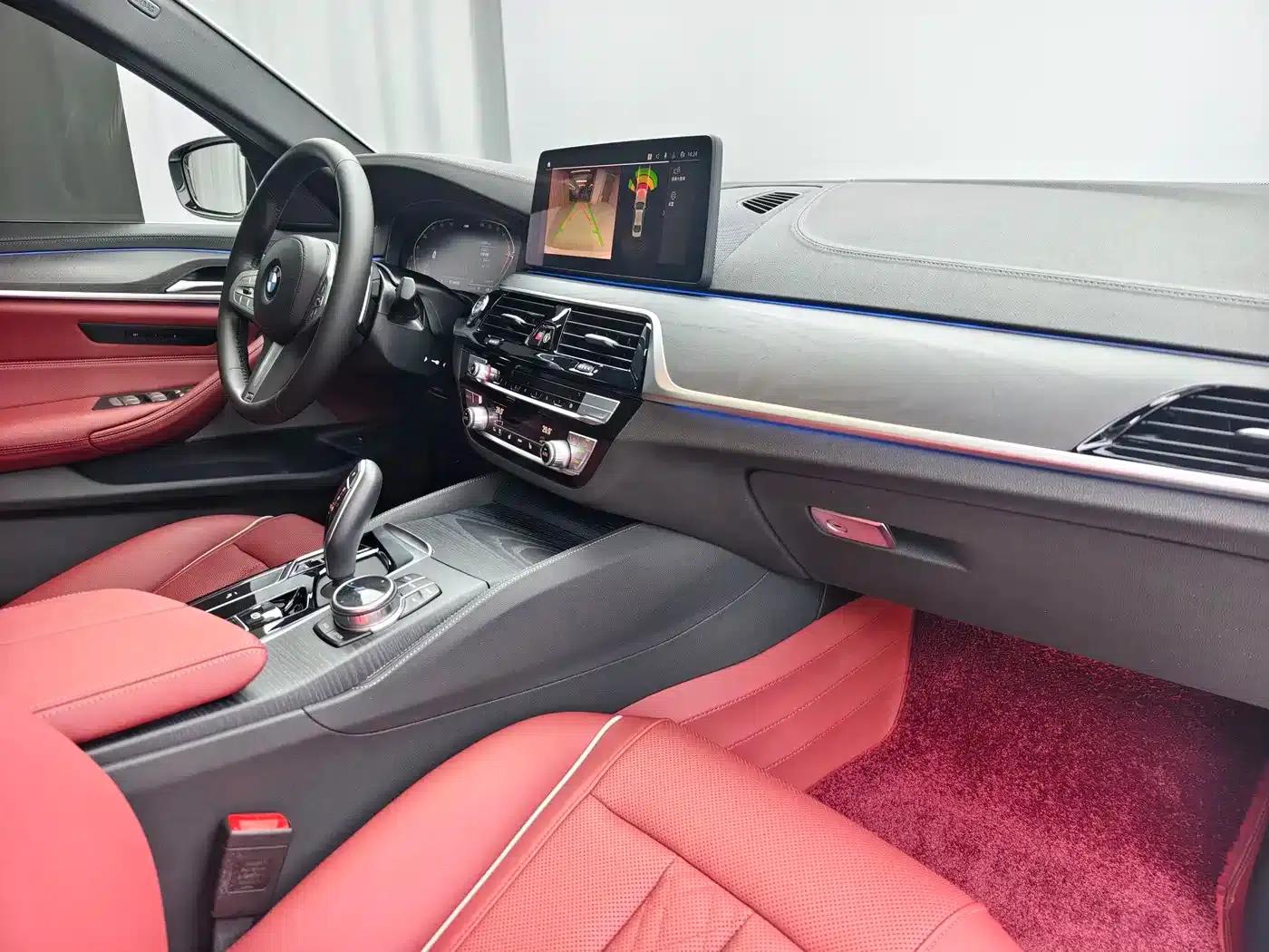 2023 BMW 5 Series 530Li Leading Edition M Sport Package — миниатюра 11