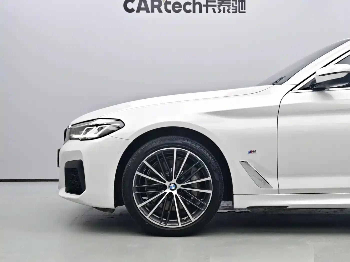 2023 BMW 5 Series 530Li Leading Edition M Sport Package — миниатюра 14