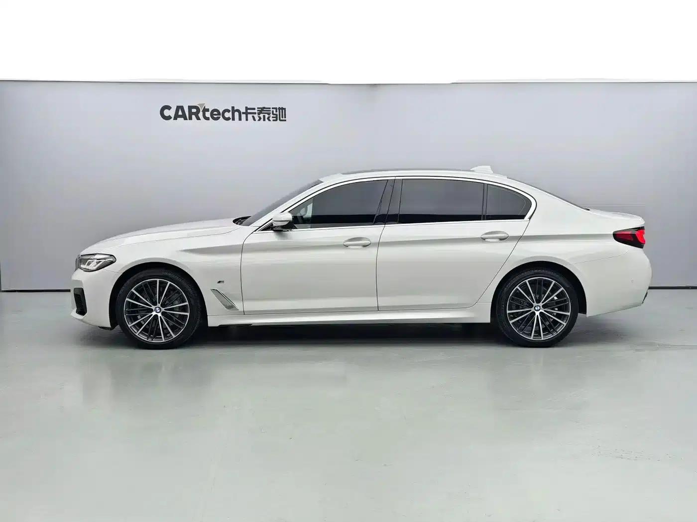 2023 BMW 5 Series 530Li Leading Edition M Sport Package — миниатюра 3