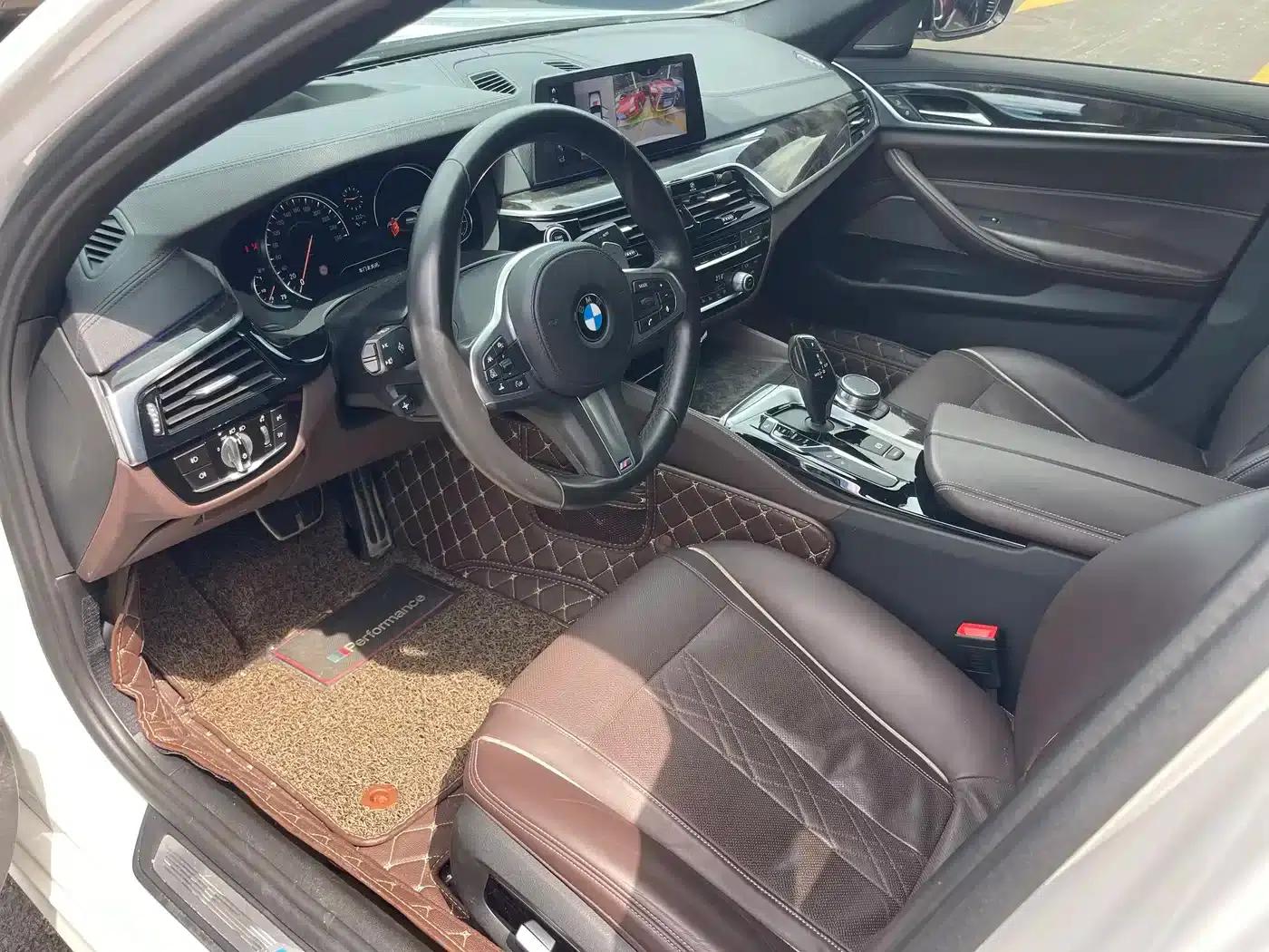 2018 BMW 5 Series 530Li Luxury M Sport Package — миниатюра 12