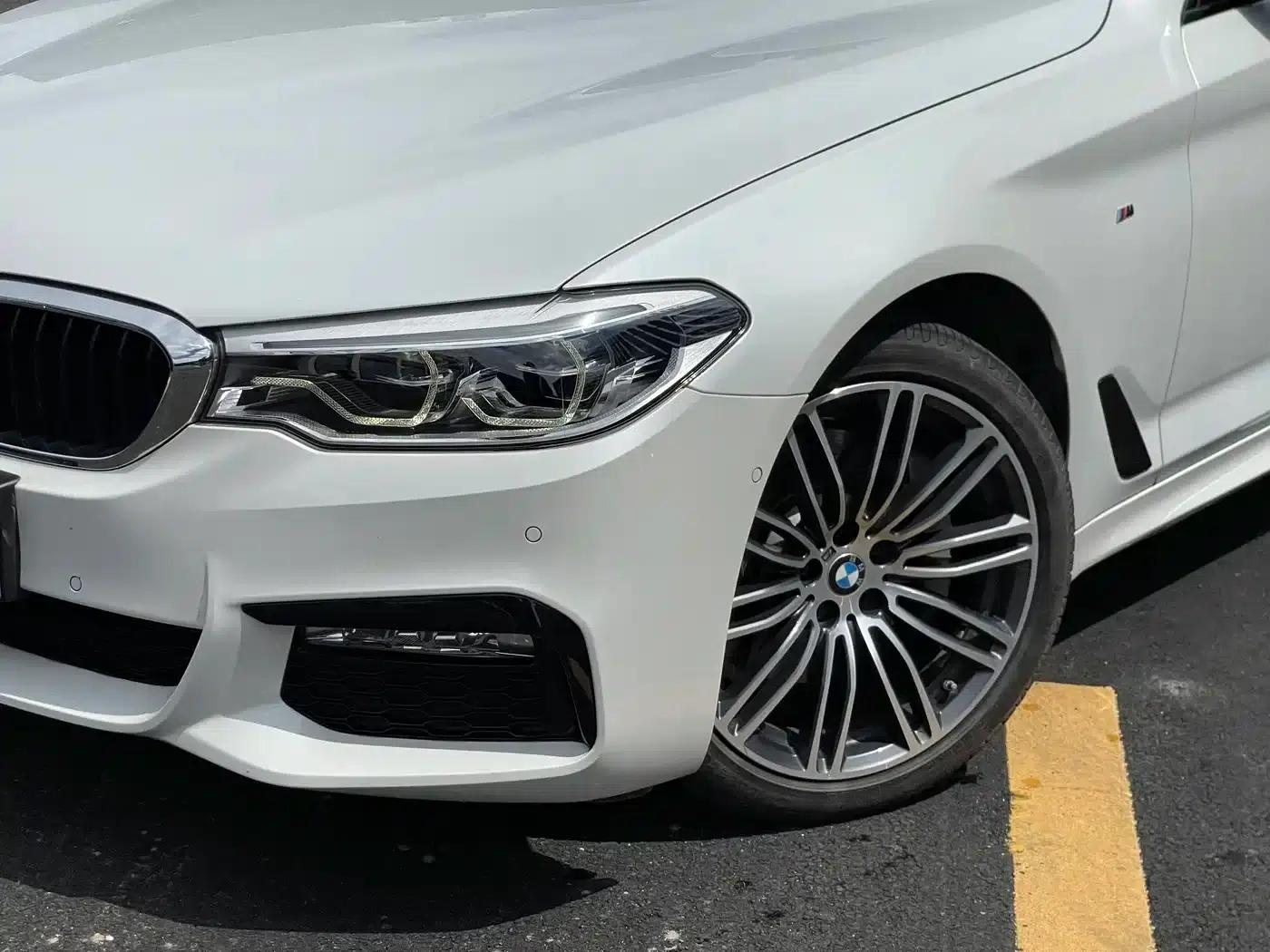 2018 BMW 5 Series 530Li Luxury M Sport Package — миниатюра 6