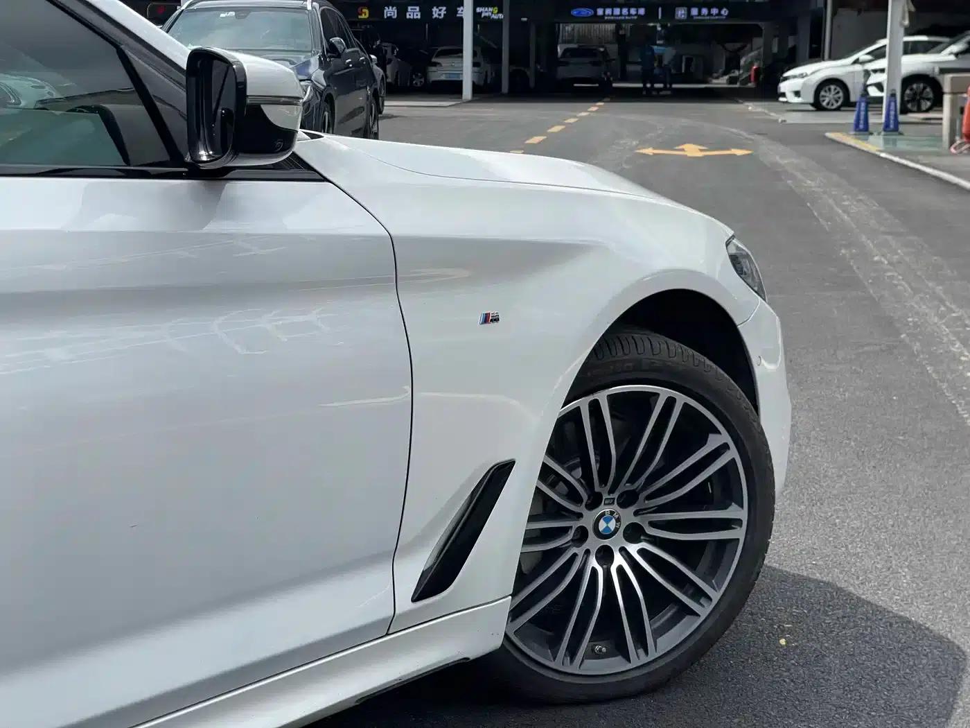 2018 BMW 5 Series 530Li Luxury M Sport Package — миниатюра 7