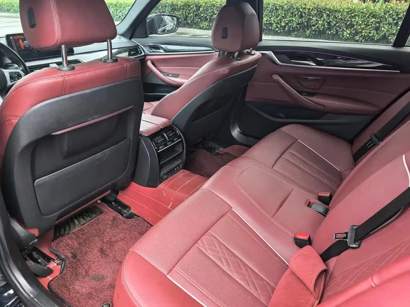 2022 BMW 5 Series 525Li M Sport Package — миниатюра 10