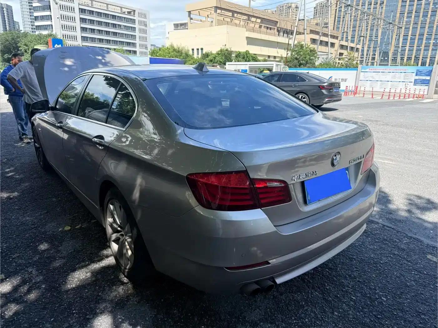 BMW 5 Series 2013 530Li Leading Edition — миниатюра 15