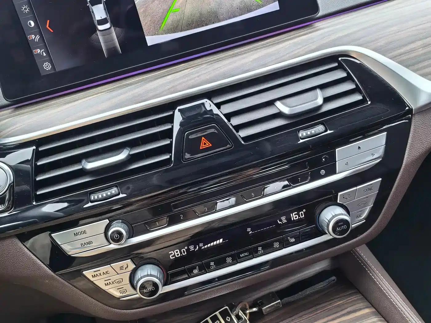 2018 BMW 5 Series Facelift 530Li Leading Luxury Package — миниатюра 16