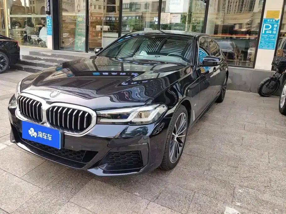 2023 BMW 5 Series Facelift 530Li Leading Edition M Sport Package — миниатюра 1