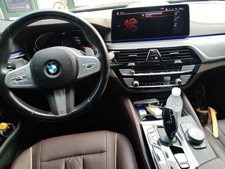2023 BMW 5 Series Facelift 530Li Leading Edition M Sport Package — миниатюра 12