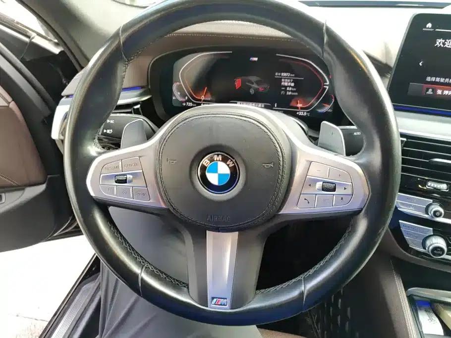 2023 BMW 5 Series Facelift 530Li Leading Edition M Sport Package — миниатюра 15