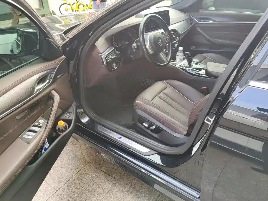 2023 BMW 5 Series Facelift 530Li Leading Edition M Sport Package — миниатюра 9